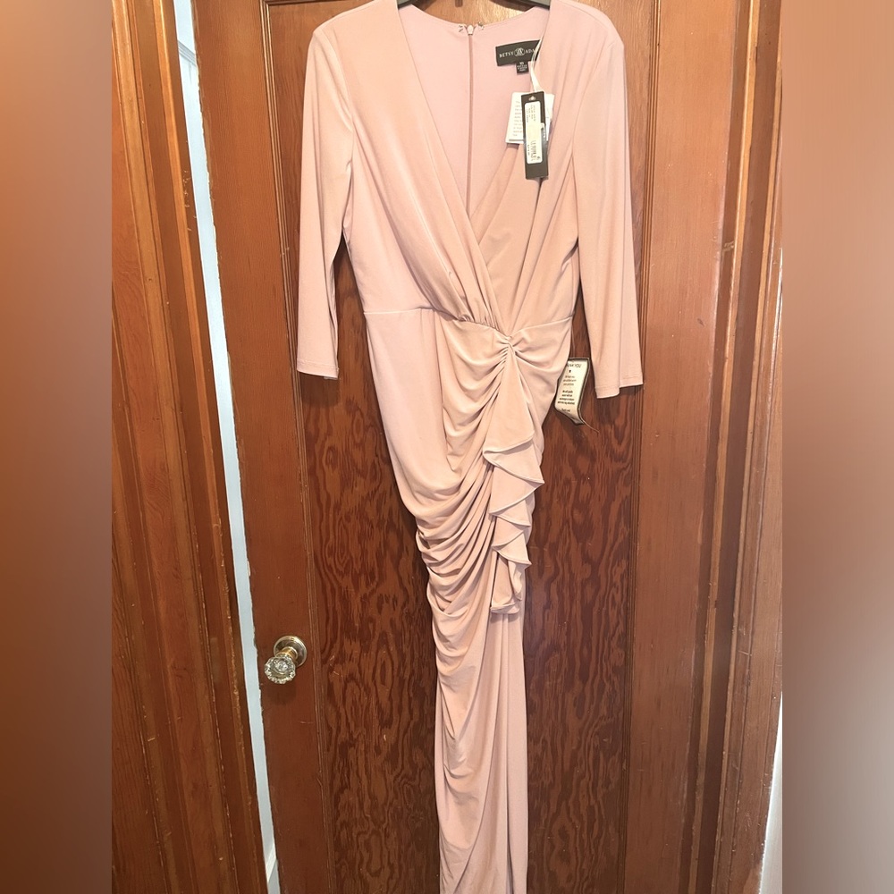 NWT Betsy Adam formal dress